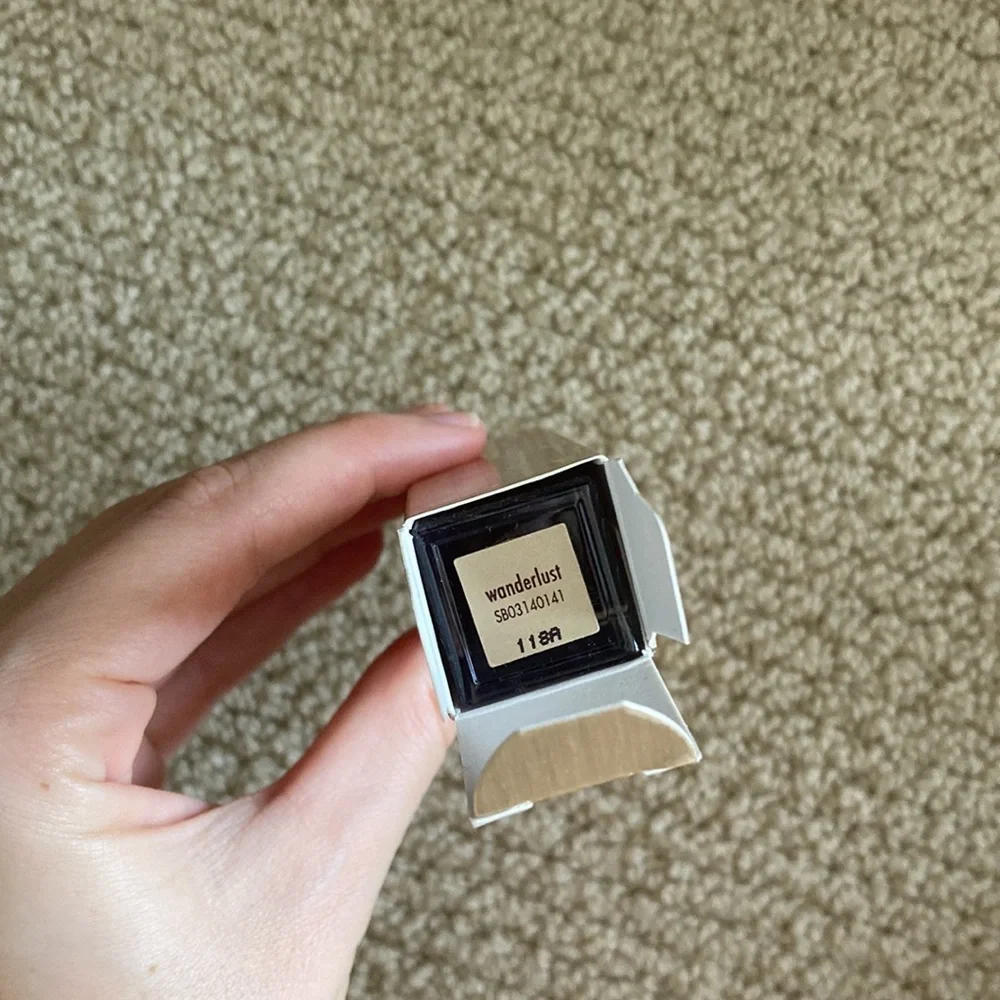 NEW Stila Glitter & Glow Liquid Eye Shadow Wanderlust 0.153 fl oz Full Size NIB